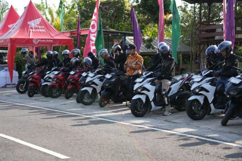 Keliling Pulau Laskar Pelangi dengan Honda Vario Evo 160