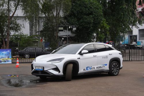 BYD Lengkapi Varian Mobil Listrik Andalannya di IIMS 2026