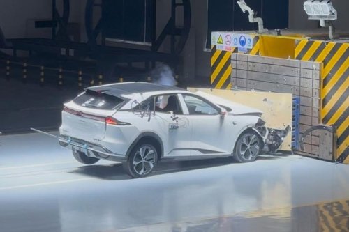 Menilik Ketatnya Uji Keselamatan Mobil Changan di China