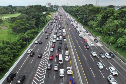 Lalu Lintas Tol MBZ Masih Tinggi H+1 Lebaran: Tembus 95.000