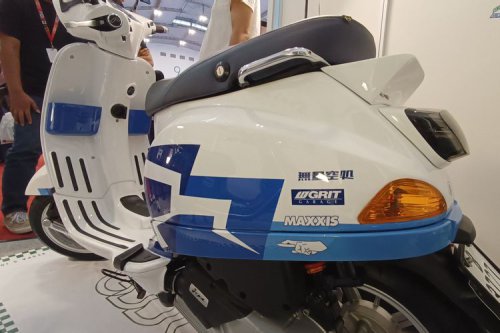 Bengkel Modifikasi Motor dengan Konsep Pilihan Konsumen