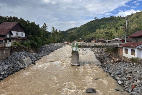 Perusahaan Oli Ini Salurkan Bantuan Pelumas ke Sumatera