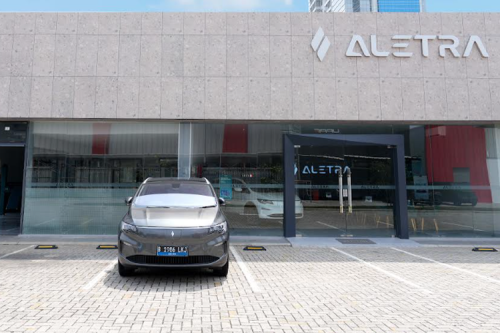 Aletra Mulai Rakit Lokal MPV Listrik Setir Kanan di Purwakarta