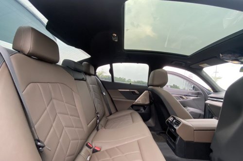 BMW, Masalah Interior BMW, Handle Pintu Bisa Lengket dan Meleleh