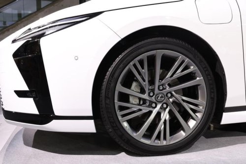 Lexus, Lexus ES, Modellista Rilis Paket Bodykit Lexus ES di Tokyo Auto Salon 2026