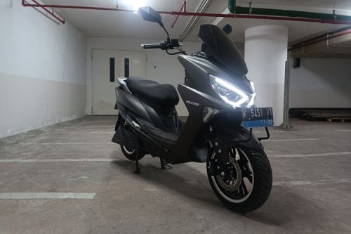 Kendala Mencari Ban buat Motor Listrik di Indonesia