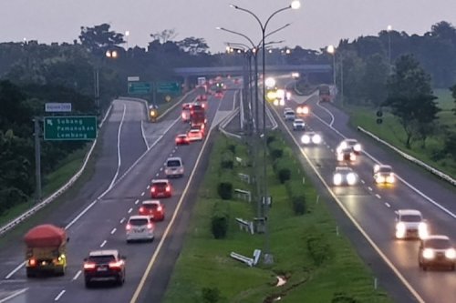 Jangan Abai Kapasitas Oli Mesin Selama Perjalanan Mudik