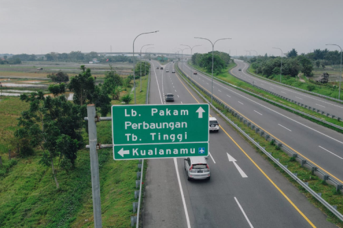 Warna Biru dan Hijau di Papan Petunjuk Tol Punya Arti Beda: Ini Penjelasannya