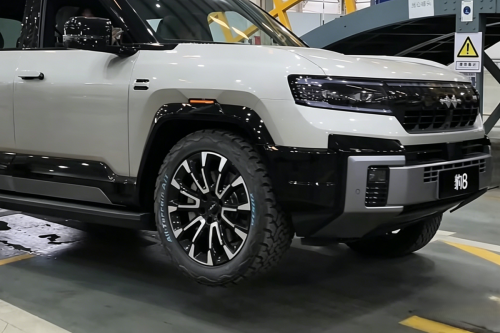 Canggih, SUV BYD Bisa Ganti Ban Tanpa Dongkrak
