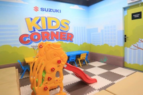 Suzuki , Keseruan Booth Suzuki di IIMS 2026, Pajang 16 Mobil dan Ada Simulator