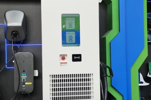 Jawab Tantangan Adopsi Motor Listrik, DRMA Produksi Fast Charging