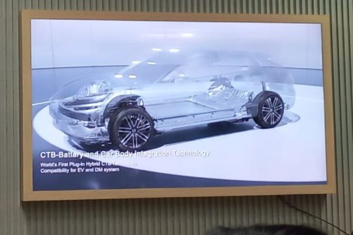 Bahas E3 Platform Milik BYD, Tiga Motor Listrik Dalam Satu Mobil