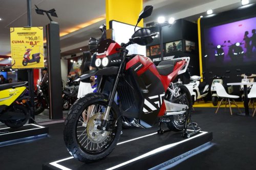 United RX6000 Bisa Isi Daya di SPKLU, Intip Spesifikasinya