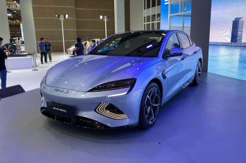 Daihatsu Ayla EV dan Perbedaan Performa BBM RON 92