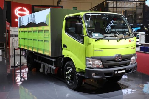 Hino Tawarkan Truk Baru di GIIAS 2025, Cicilan di Bawah Rp 1 Juta