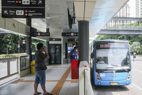 Rayakan Kemerdekaan: Tarif Transportasi Publik Hanya Rp 80