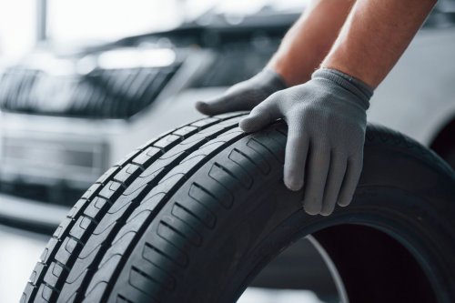 Rotasi Ban Mobil: Cara Mudah Bikin Ban Lebih Awet