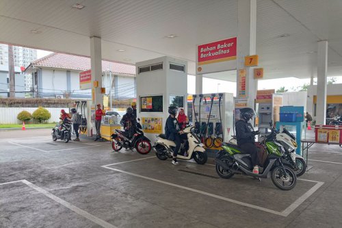 BBM Sudah Tersedia Lagi, SPBU Shell MT Haryono Kembali Beroperasi Tanpa Antrian