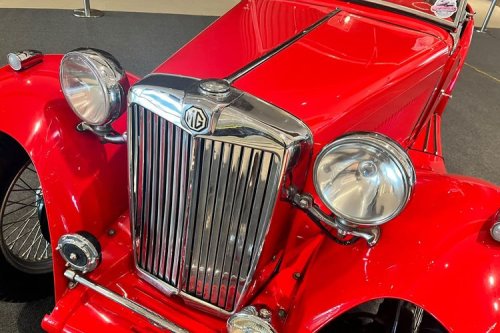 MG TC, Roadster Klasik Curi Perhatian di Automechanika Jakarta