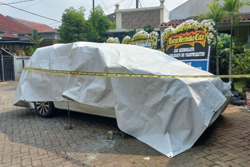 Mobil Terbakar di Pondok Aren yang Tewaskan Lansia Diduga Avanza