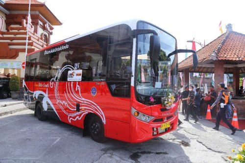 Saat BBM Jadi Isu, Angkutan Umum Justru Terabaikan