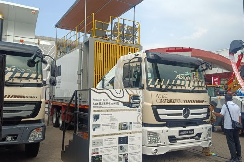 Mercedes-Benz, Kontainer Portable Mercedes-Benz Axor Buatan Delima Mandiri