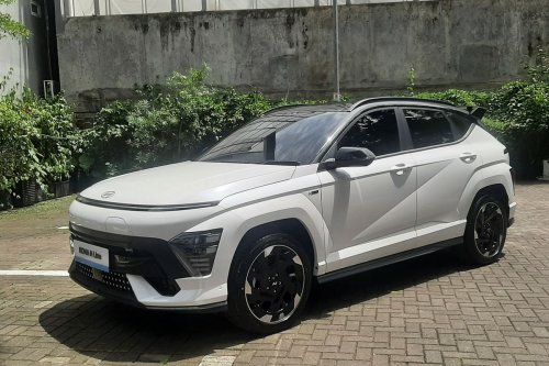 Cara Mengemudikan Mobil Listrik untuk Pemula
