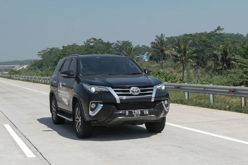 Harga Solar Makin Tinggi, Begini Tips Bikin Mobil Diesel Lebih Irit
