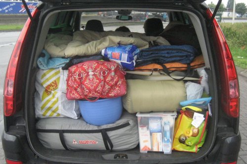 Beban Berlebih Bikin Mobil Boros BBM, Ini Penjelasannya