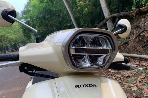 Jangan Langsung Salahkan Aki, Ini Biang Kerok Lampu Motor Redup
