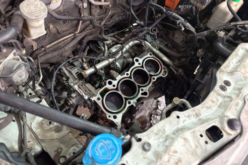 Kenali Tanda Mobil Overheat, Matikan Mesin Sebelum Rugi Jutaan