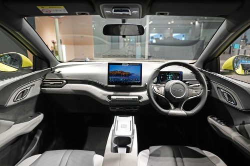BYD, BYD Atto 1 vs Changan Lumin: Adu Mobil Listrik Mungil Perkotaan