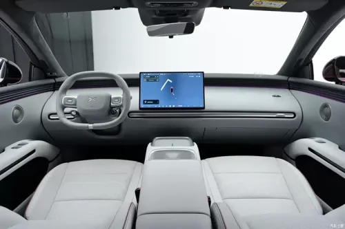 Xpeng, BYD, BYD Atto 3, Adu Spesifikasi Xpeng L03 vs BYD Atto 3, Mana Lebih Unggul?