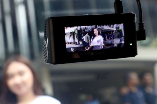 Pilihan Dashcam Dual Kamera Terbaru dengan Fitur AI