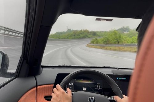 Menguji Batas Kemampuan Mobil Changan di Dianjiang Proving Ground