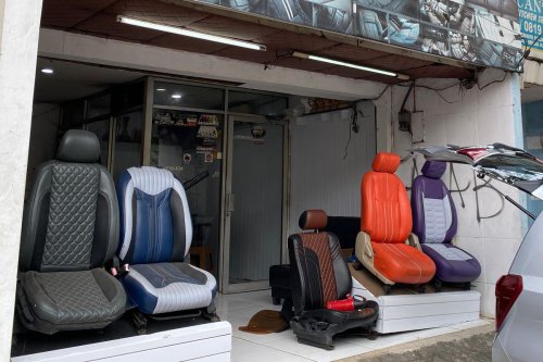 Pasang Sarung Jok LCGC Mulai Rp 1 Jutaan