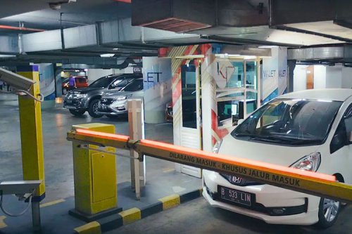 Jakarta Wajibkan Sistem Parkir Cashless, Apa Kata Operator?