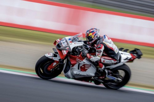 Kecelakaan Fatal Somkiat Chantra di WSBK, Balapan Sampai Dihentikan
