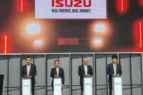 Isuzu Tampilkan Ragam Modifikasi Kendaraan Niaga di GIIAS 2026