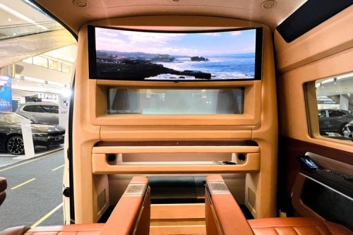 Toyota HiAce Premio Disulap Jadi Kabin Sultan, Segini Biayanya