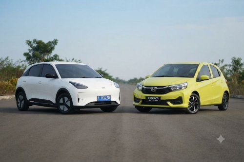 Adu Hemat EV dengan LCGC, Kali Ini Geely EX2 vs Honda Brio Satya