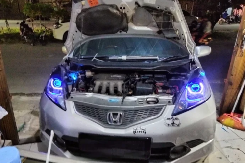 Kendala Pemasangan Lampu Bi-LED dan Solusinya