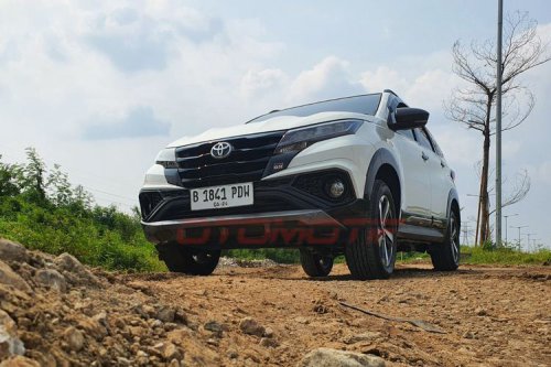 Toyota, Harga Bekas dan Pajak Toyota Rush 2021