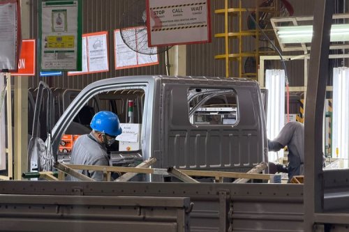 Isuzu, Butuh Waktu Berapa Lama Membuat Satu Truk Isuzu?