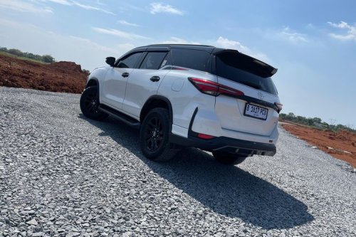 Isuzu, Isuzu MU-X, Toyota, Komparasi Isuzu MU-X 2025 vs Toyota Fortuner 2025