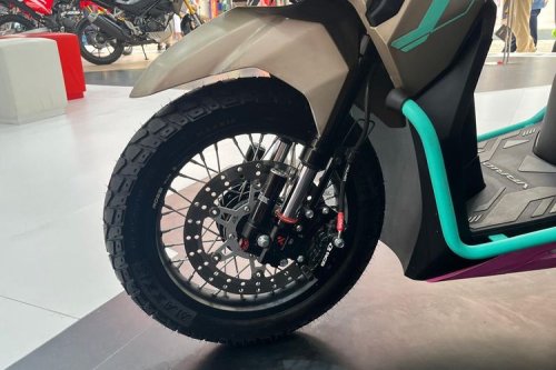 Modifikasi Vario 125 Street Bergaya Cyberpunk, Siap Diajak Petualang