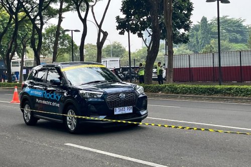 Rocky Hybrid Masih Jadi Magnet di Area Test Drive GIIAS 2026