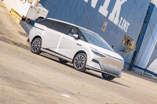 Xpeng, Xpeng X9, Spesifikasi Xpeng X9 yang Hadir di GIIAS 2025, Rival Baru Denza D9