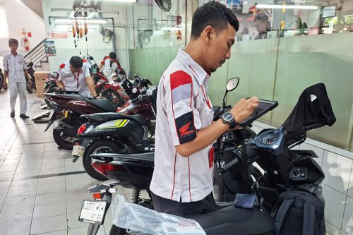 Tips Perbaikan Pelek Motor: Kapan Pres Aman, Kapan Wajib Ganti Baru?