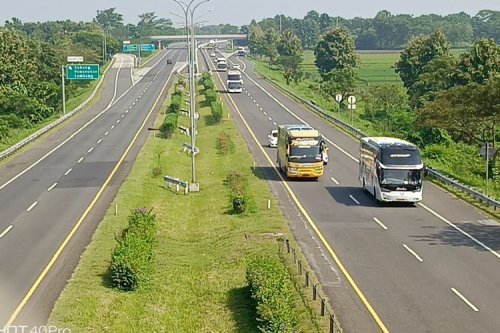 Arus Mudik Trans-Jawa Meningkat, One Way dan Contraflow Diterapkan